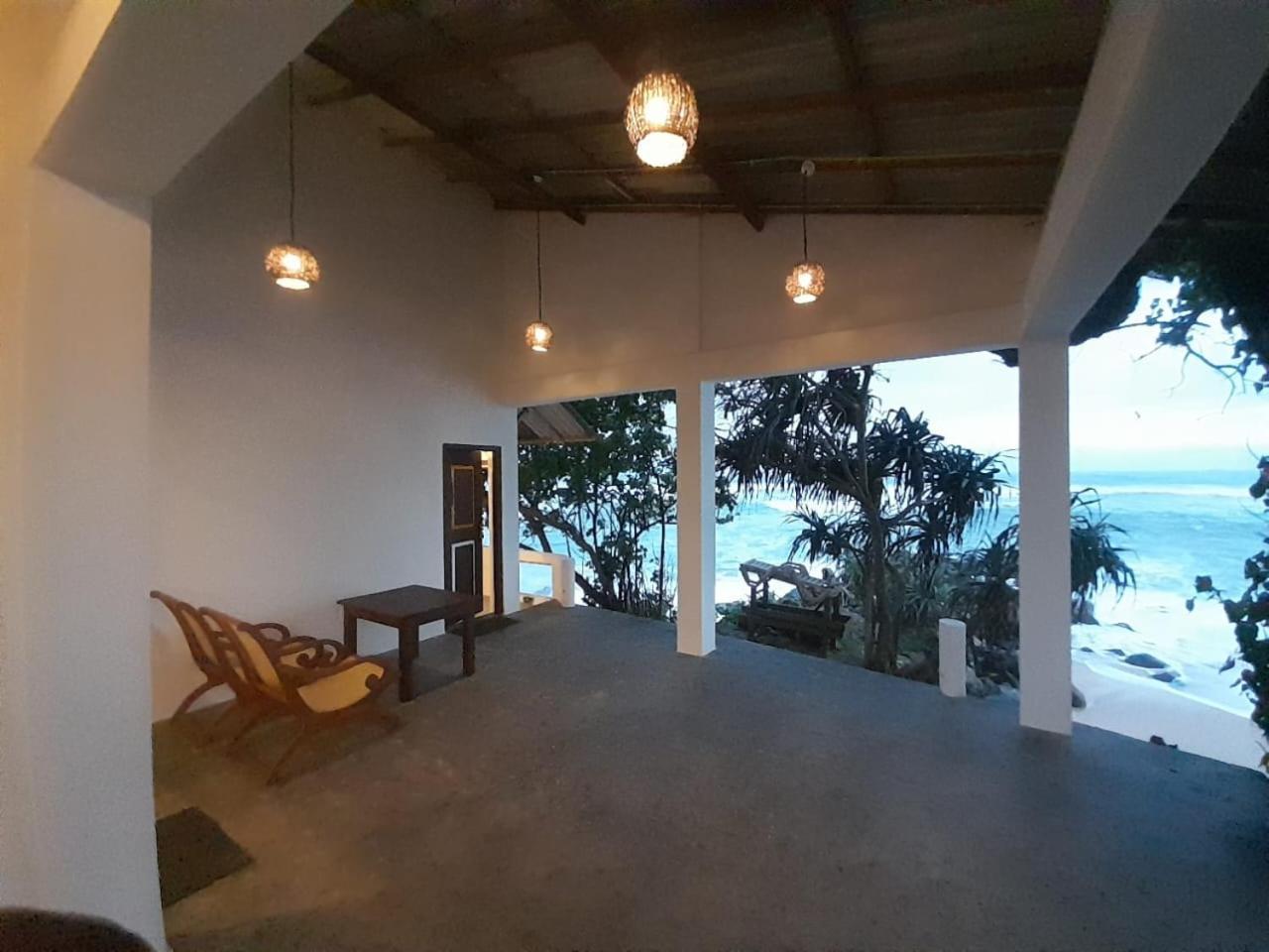 Sooriya Villa Talpe Zimmer foto
