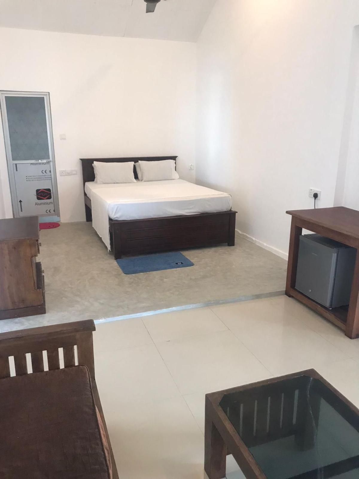 Sooriya Villa Talpe Zimmer foto